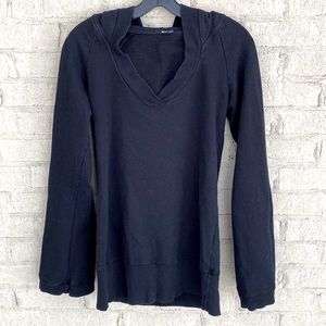 LAmade vintage v neck bell sleeve sweatshirt tunic hoodie. Size M